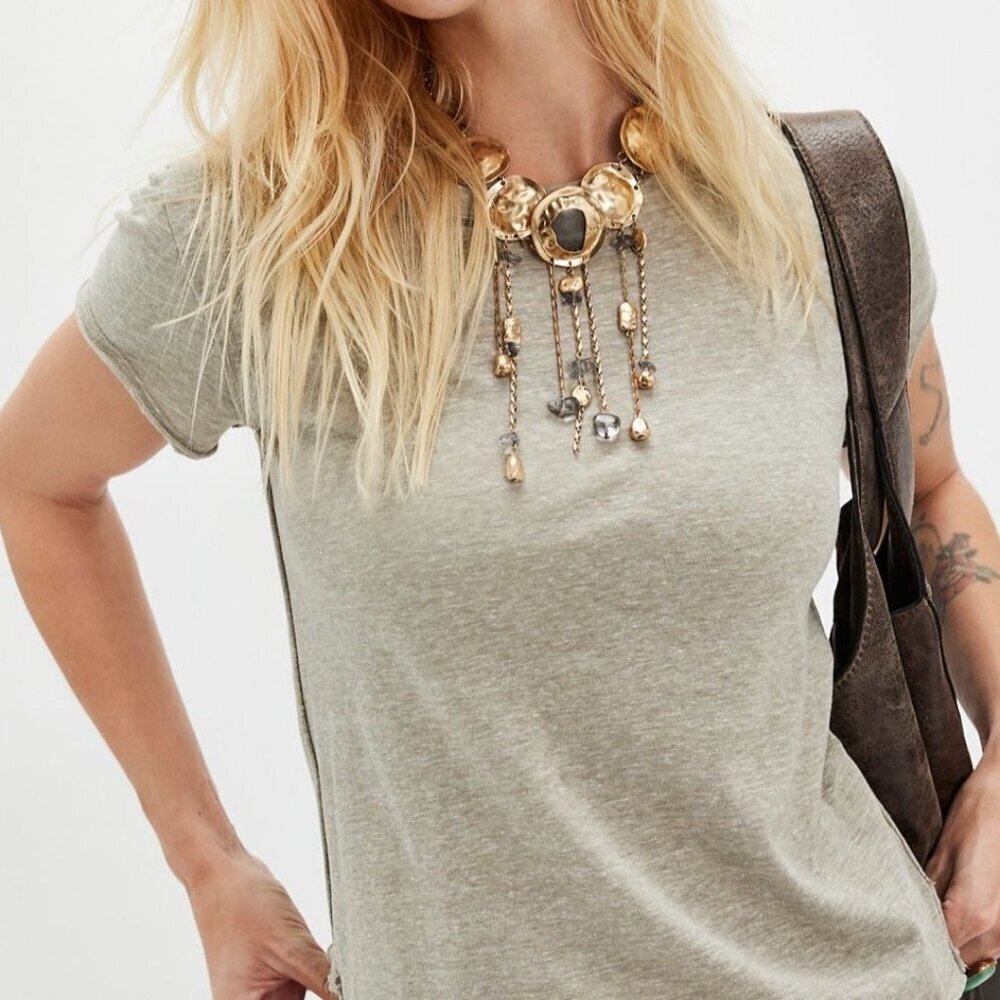 NWT Free People Speak Up Statement Layer Necklace in Gold
